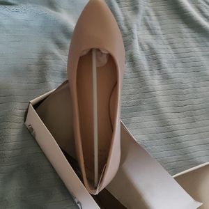 Target Taupe shoes size 7.5 Brand New